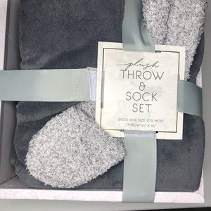Plush Throw & Sock Set NWT. Grey Throw “50x”60. Sock One size Fits Most